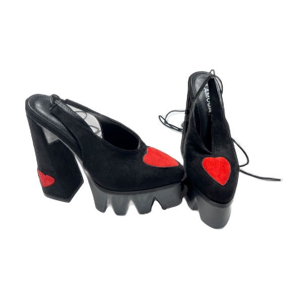 lamoda chunky heart heeled shoes